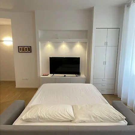 Luxury In Stile Moderno